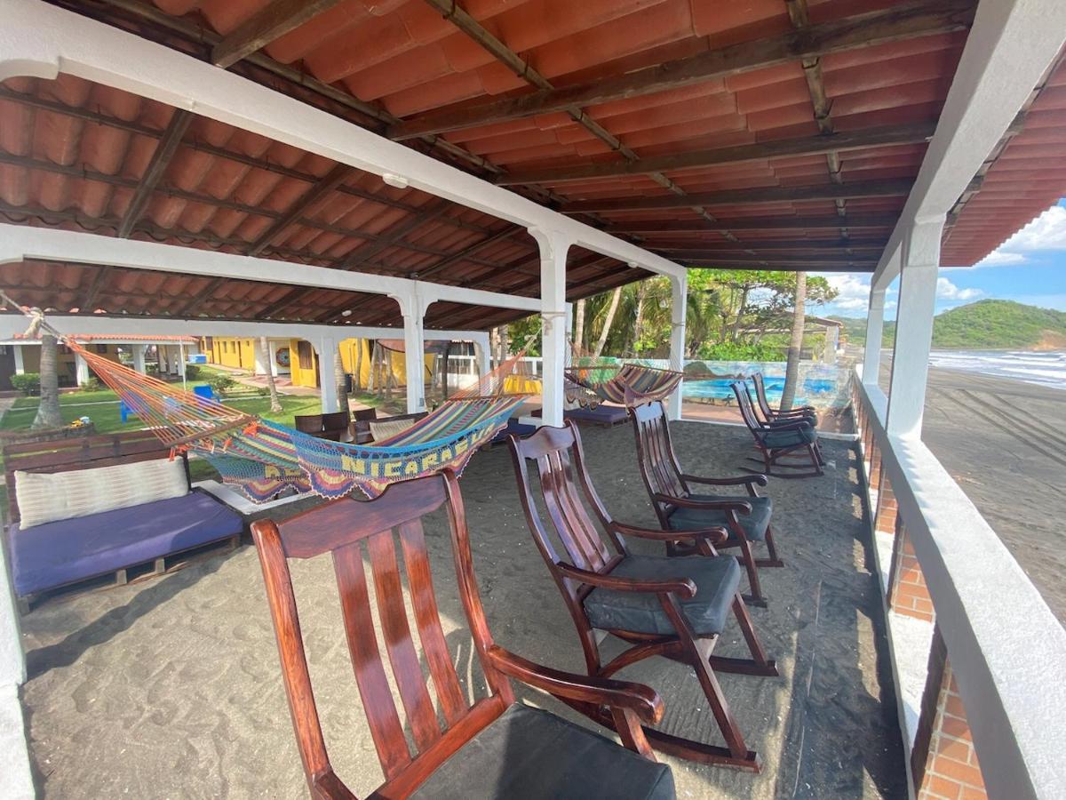 Solid Surf Camp Hostel Nicaragua Transito 外观 照片