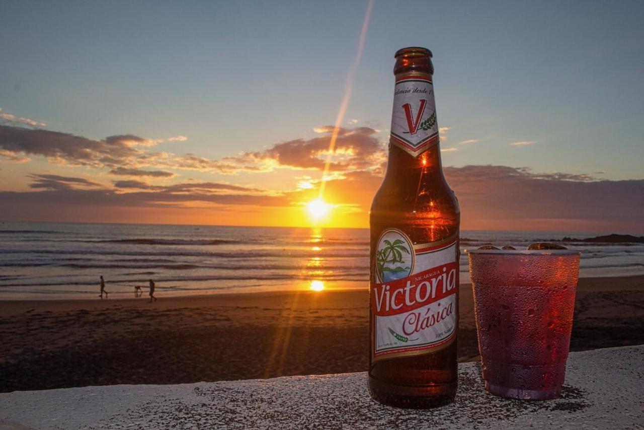 Solid Surf Camp Hostel Nicaragua Transito 外观 照片