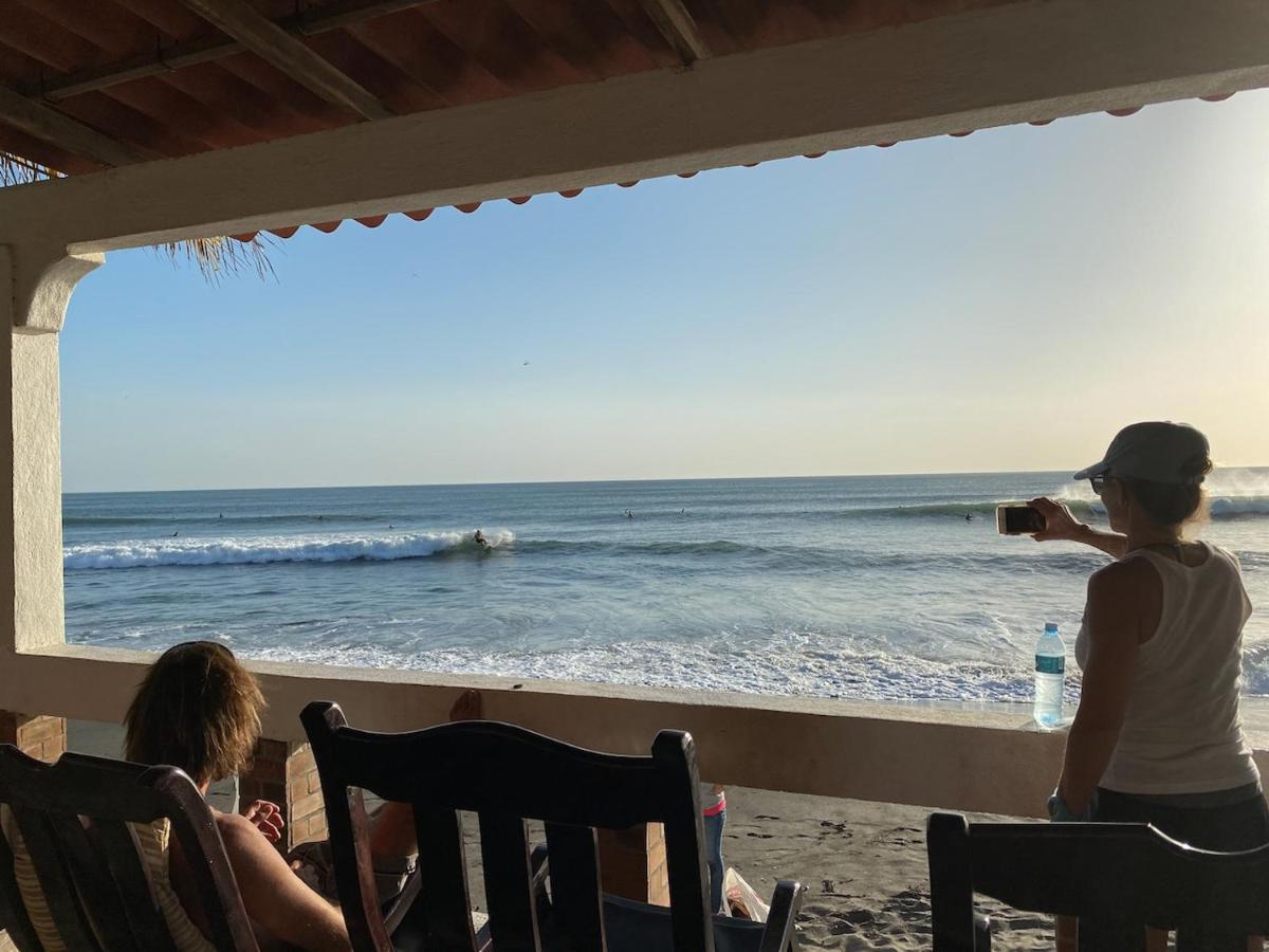 Solid Surf Camp Hostel Nicaragua Transito 外观 照片