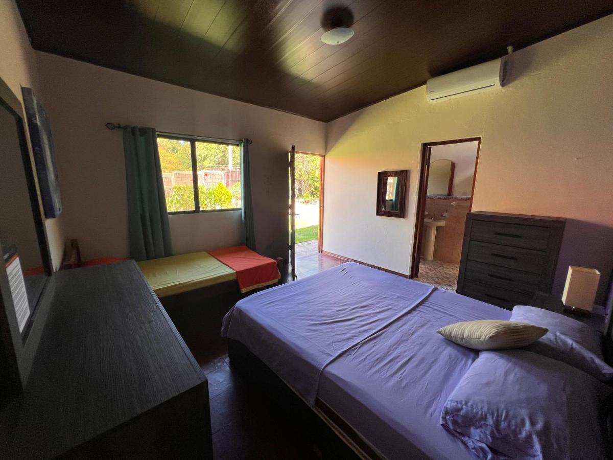 Solid Surf Camp Hostel Nicaragua Transito 外观 照片